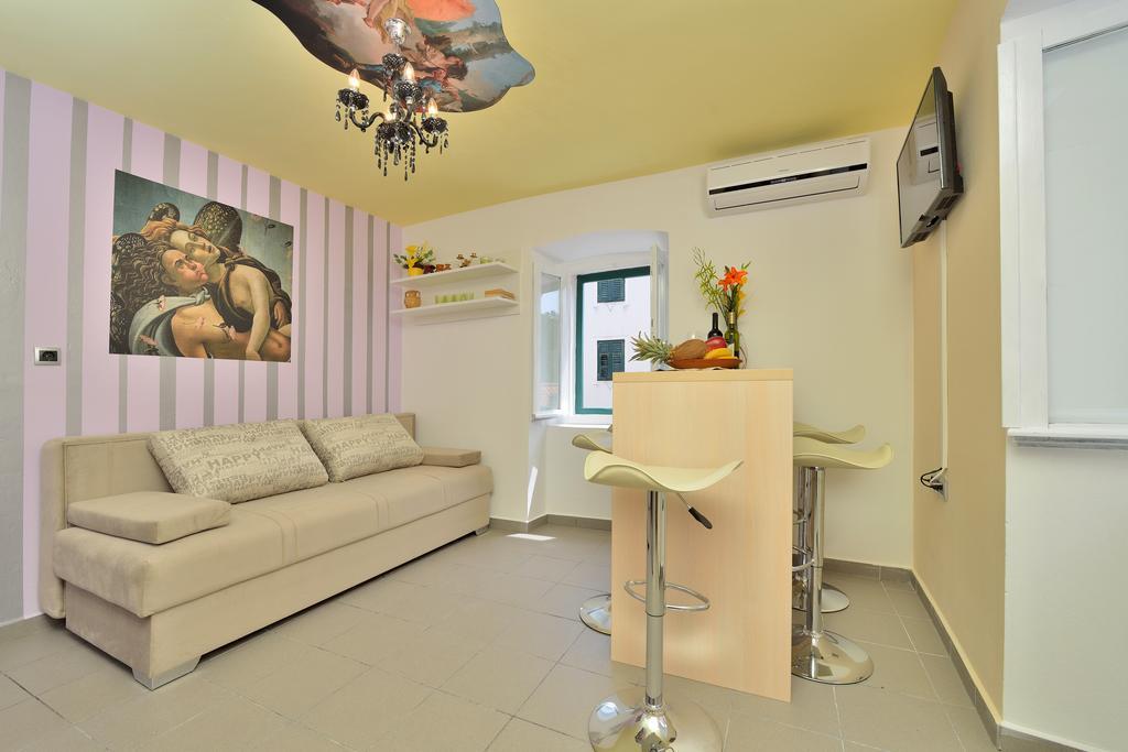 Apartments Carpe Diem Novigrad  Quarto foto